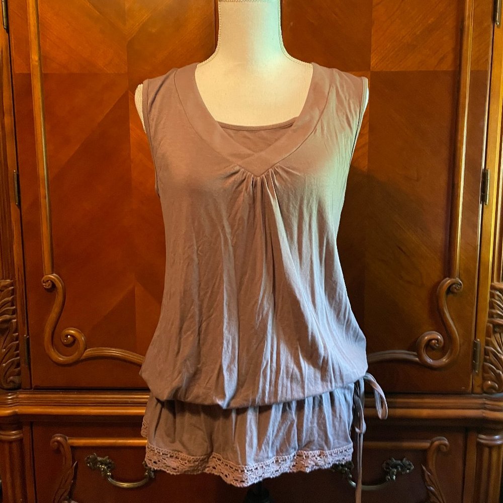 Darling "Venus" Sleeveless Top